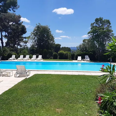 Aix, Calme Avec Piscine Apartment *